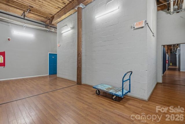 201 S Hoskins Road 219, Charlotte, NC 28208