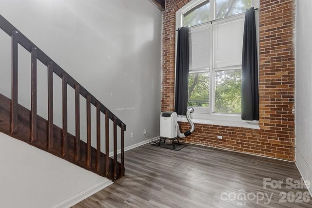 201 S Hoskins Road 219, Charlotte, NC 28208