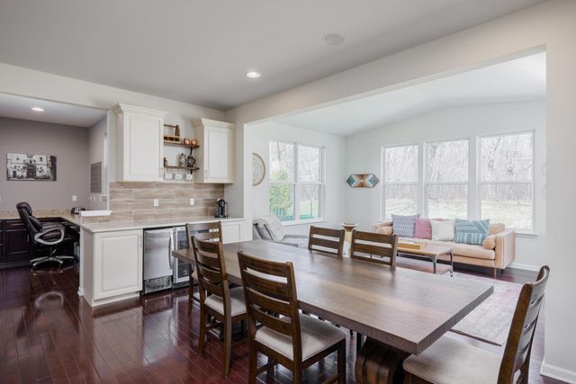 3218 Park Meadow Drive, Lake Orion, MI 48362