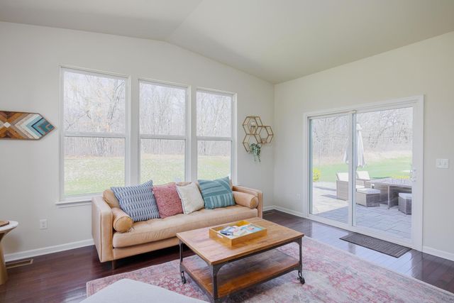 3218 Park Meadow Drive, Lake Orion, MI 48362