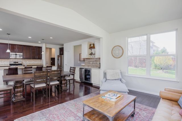 3218 Park Meadow Drive, Lake Orion, MI 48362