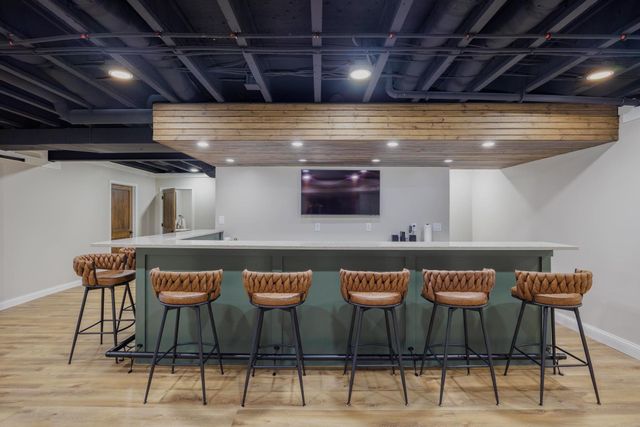 3218 Park Meadow Drive, Lake Orion, MI 48362