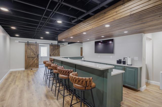 3218 Park Meadow Drive, Lake Orion, MI 48362