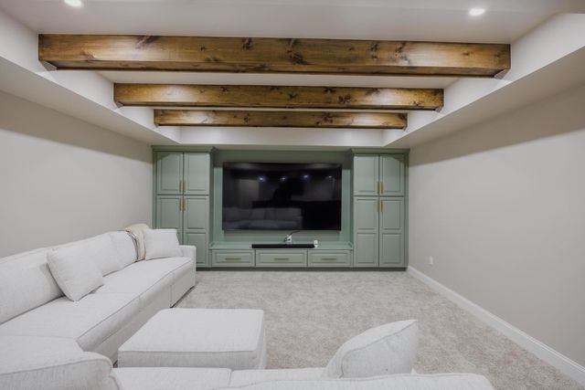 3218 Park Meadow Drive, Lake Orion, MI 48362