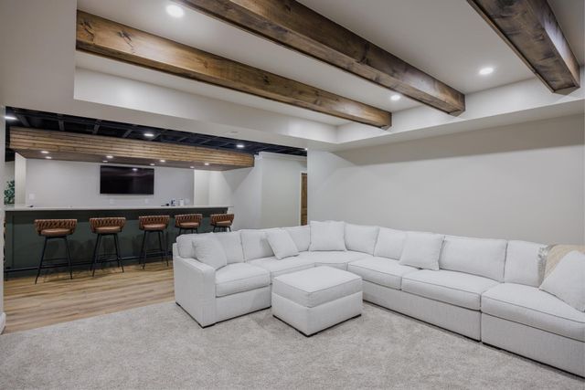 3218 Park Meadow Drive, Lake Orion, MI 48362