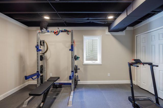 3218 Park Meadow Drive, Lake Orion, MI 48362