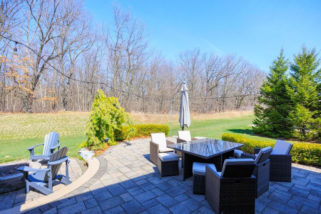 3218 Park Meadow Drive, Lake Orion, MI 48362