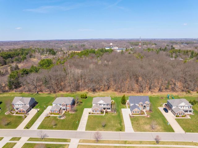 3218 Park Meadow Drive, Lake Orion, MI 48362