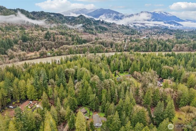 7339 Hideaway Ln, Concrete, WA 98237
