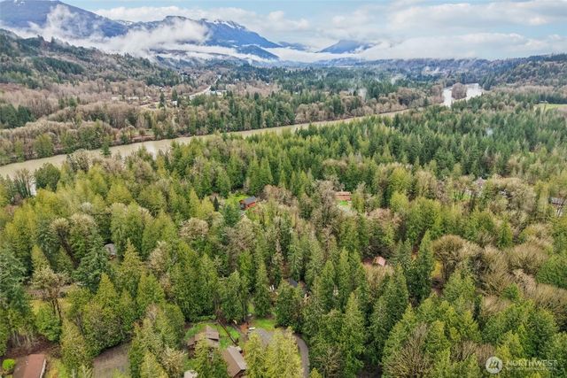 7339 Hideaway Ln, Concrete, WA 98237
