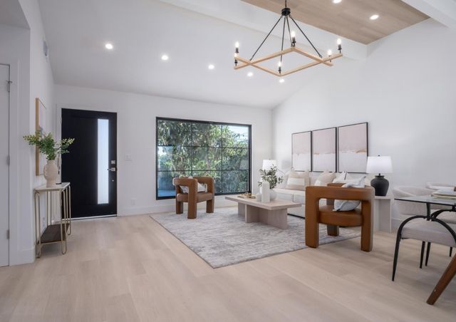 1371 Camellia Drive, East Palo Alto, CA 94303