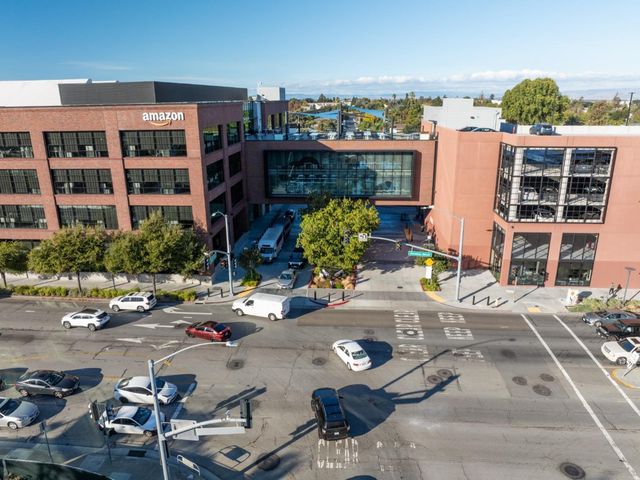 1371 Camellia Drive, East Palo Alto, CA 94303