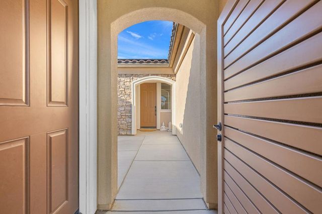 81890 Via Encinitas, La Quinta, CA 92253