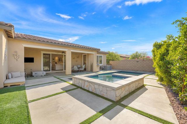 81890 Via Encinitas, La Quinta, CA 92253