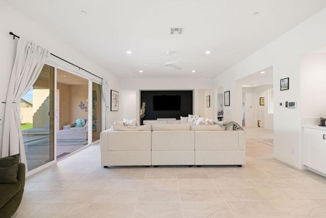 81890 Via Encinitas, La Quinta, CA 92253