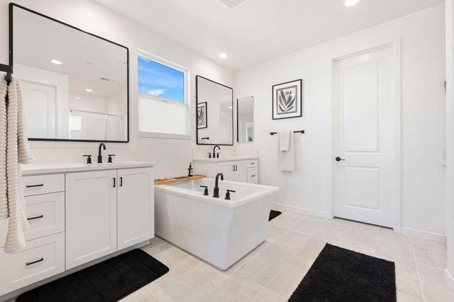 81890 Via Encinitas, La Quinta, CA 92253