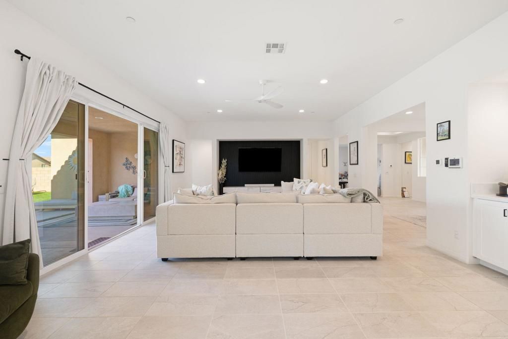 Image 31 of property listing at 81890 Via Encinitas, La Quinta, CA 92253