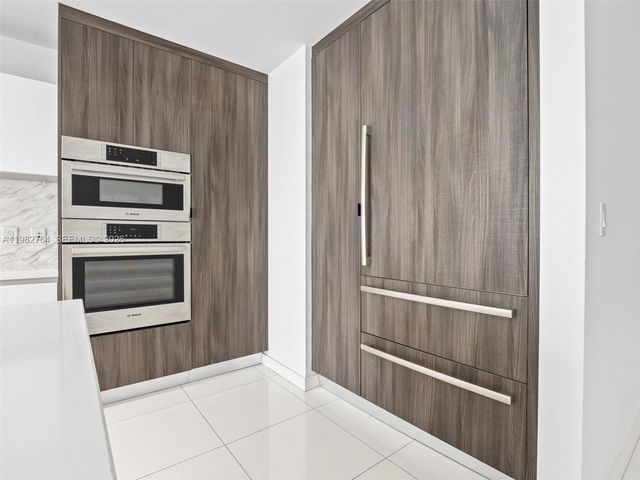 851 NE 1st Avenue 4801, Miami, FL 33132