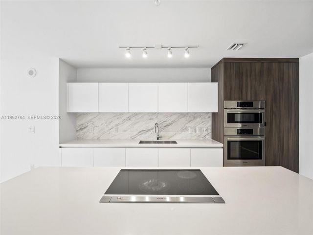 851 NE 1st Avenue 4801, Miami, FL 33132