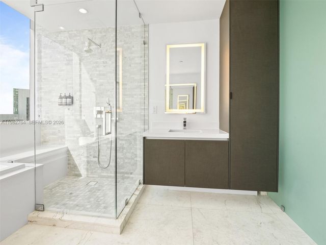 851 NE 1st Avenue 4801, Miami, FL 33132