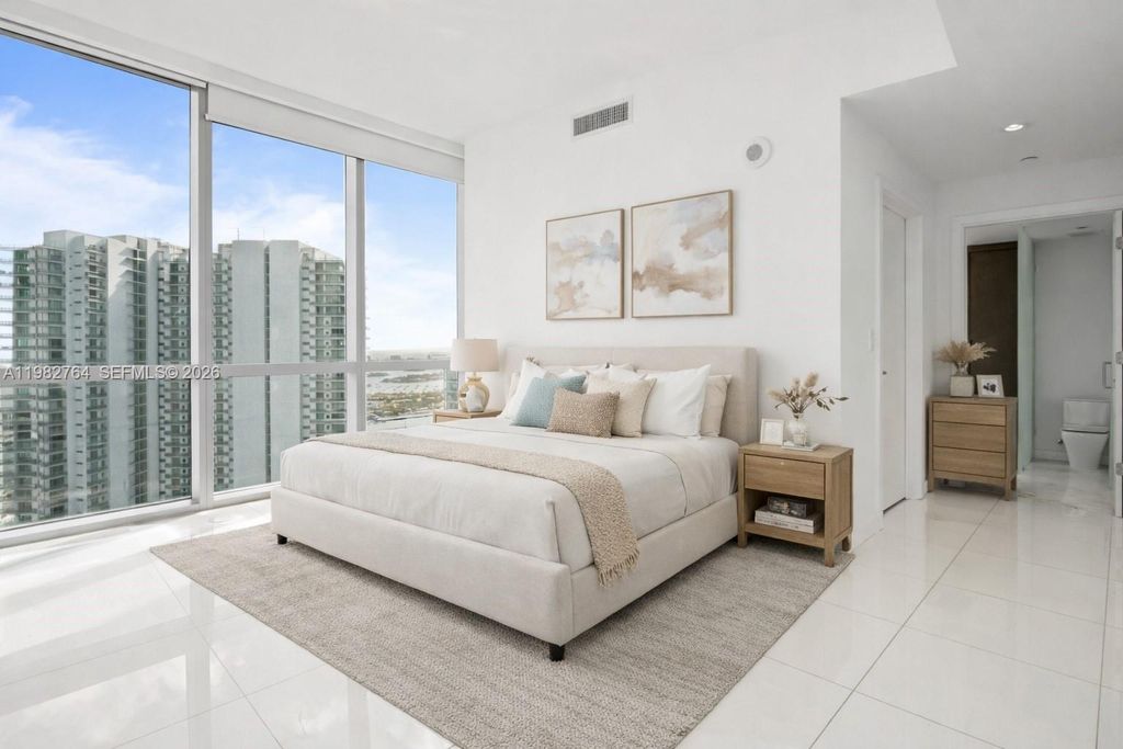 851 NE 1st Avenue 4801, Miami, FL 33132