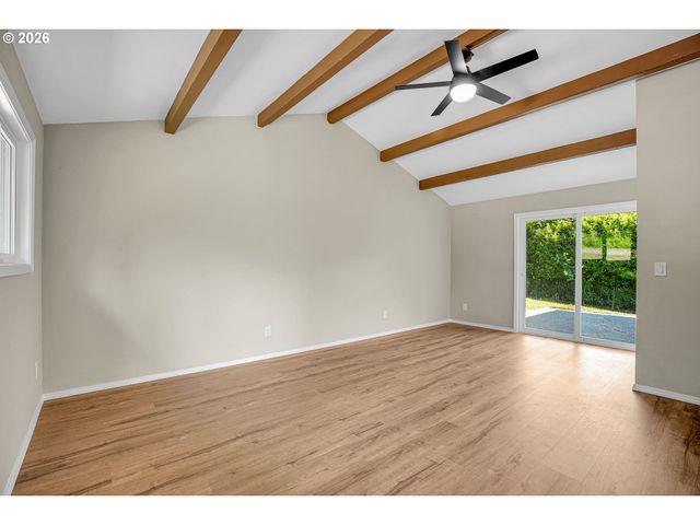 1822 Sw MARIGOLD St, Portland, OR 97219