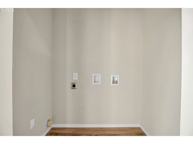 1822 Sw MARIGOLD St, Portland, OR 97219