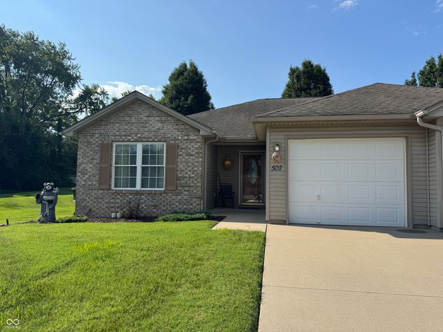 507 Autumn 18, Brownstown, IN 47220