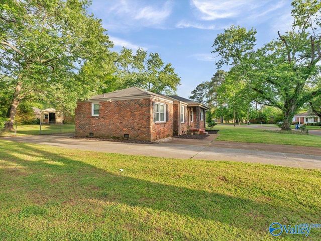 2223 Norris Road NW, Huntsville, AL 35810