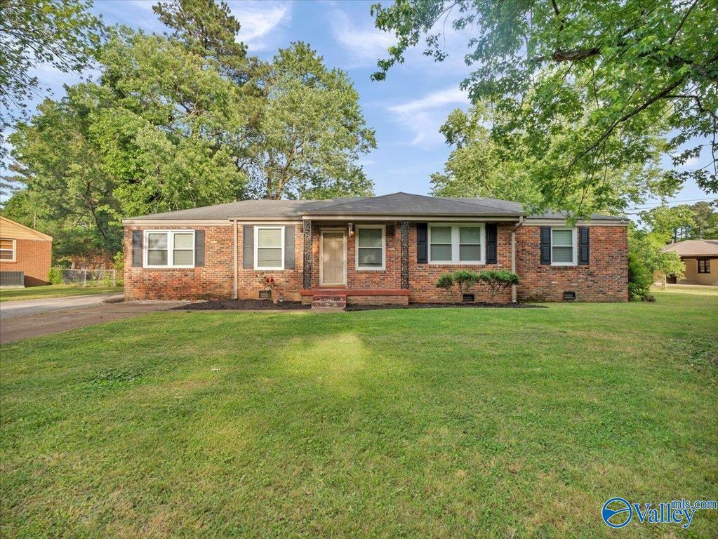 2223 Norris Road NW, Huntsville, AL 35810