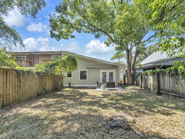 321 Woodham Court, Fort Walton Beach, FL 32547