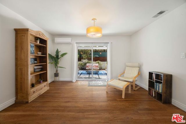 3007 Dahlgren Avenue, Los Angeles, CA 90066