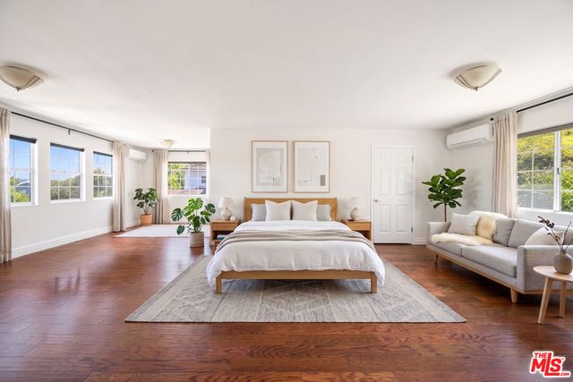 3007 Dahlgren Avenue, Los Angeles, CA 90066