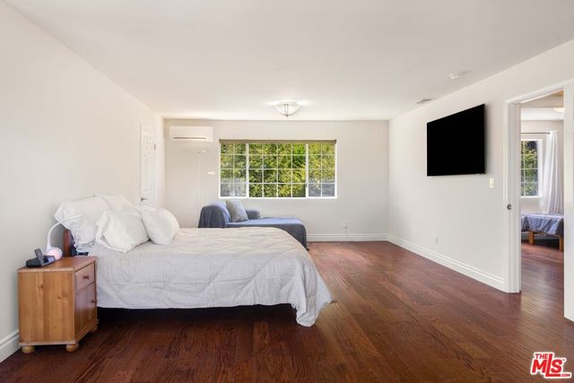 3007 Dahlgren Avenue, Los Angeles, CA 90066