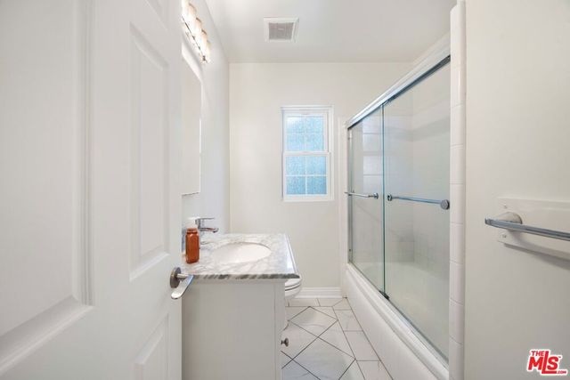 3007 Dahlgren Avenue, Los Angeles, CA 90066