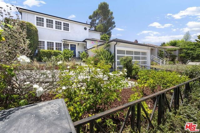 3007 Dahlgren Avenue, Los Angeles, CA 90066