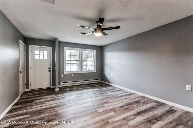 46 Keene Street, Whiting, NJ 08759