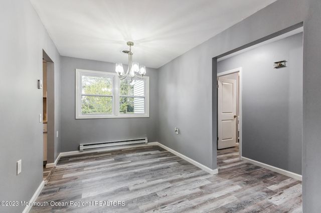 46 Keene Street, Whiting, NJ 08759
