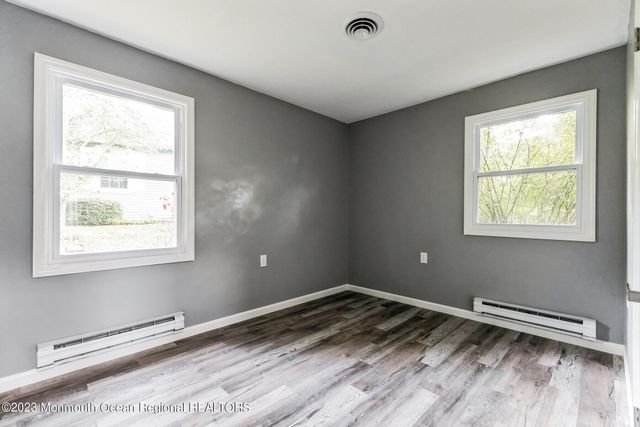 46 Keene Street, Whiting, NJ 08759