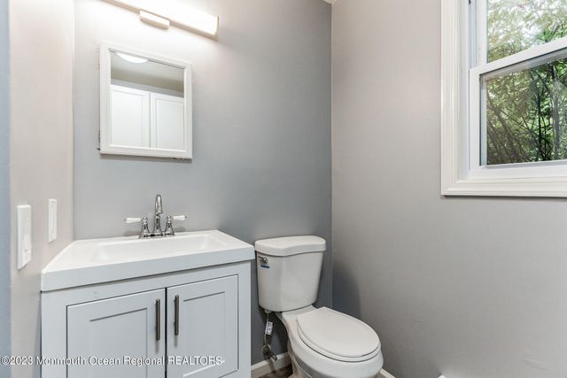 46 Keene Street, Whiting, NJ 08759