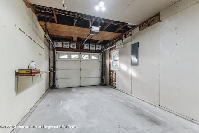 46 Keene Street, Whiting, NJ 08759