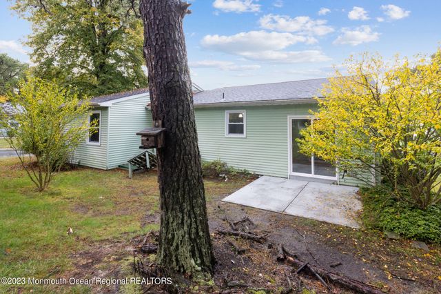 46 Keene Street, Whiting, NJ 08759