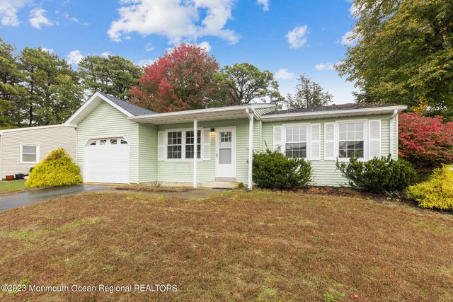 46 Keene Street, Whiting, NJ 08759