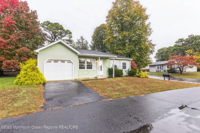 46 Keene Street, Whiting, NJ 08759