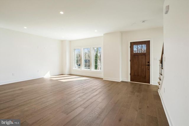 5041 25TH ST S, Arlington, VA 22206