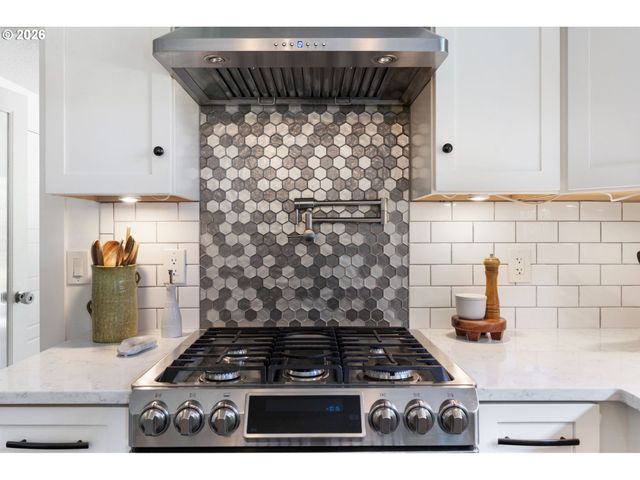 14295 Sw RED HAVEN Dr, Beaverton, OR 97008