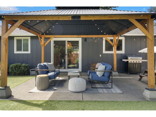 14295 Sw RED HAVEN Dr, Beaverton, OR 97008
