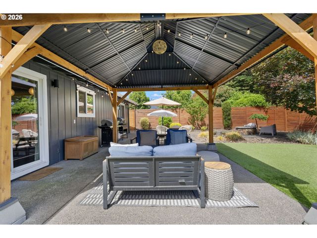 14295 Sw RED HAVEN Dr, Beaverton, OR 97008