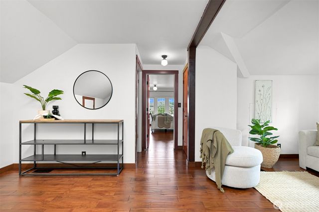 905 E Maple Street, Bellingham, WA 98225