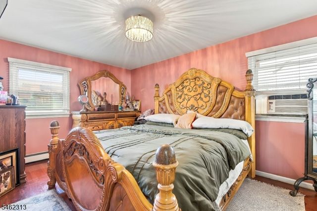 46 Grace St, Jersey City, NJ 07307
